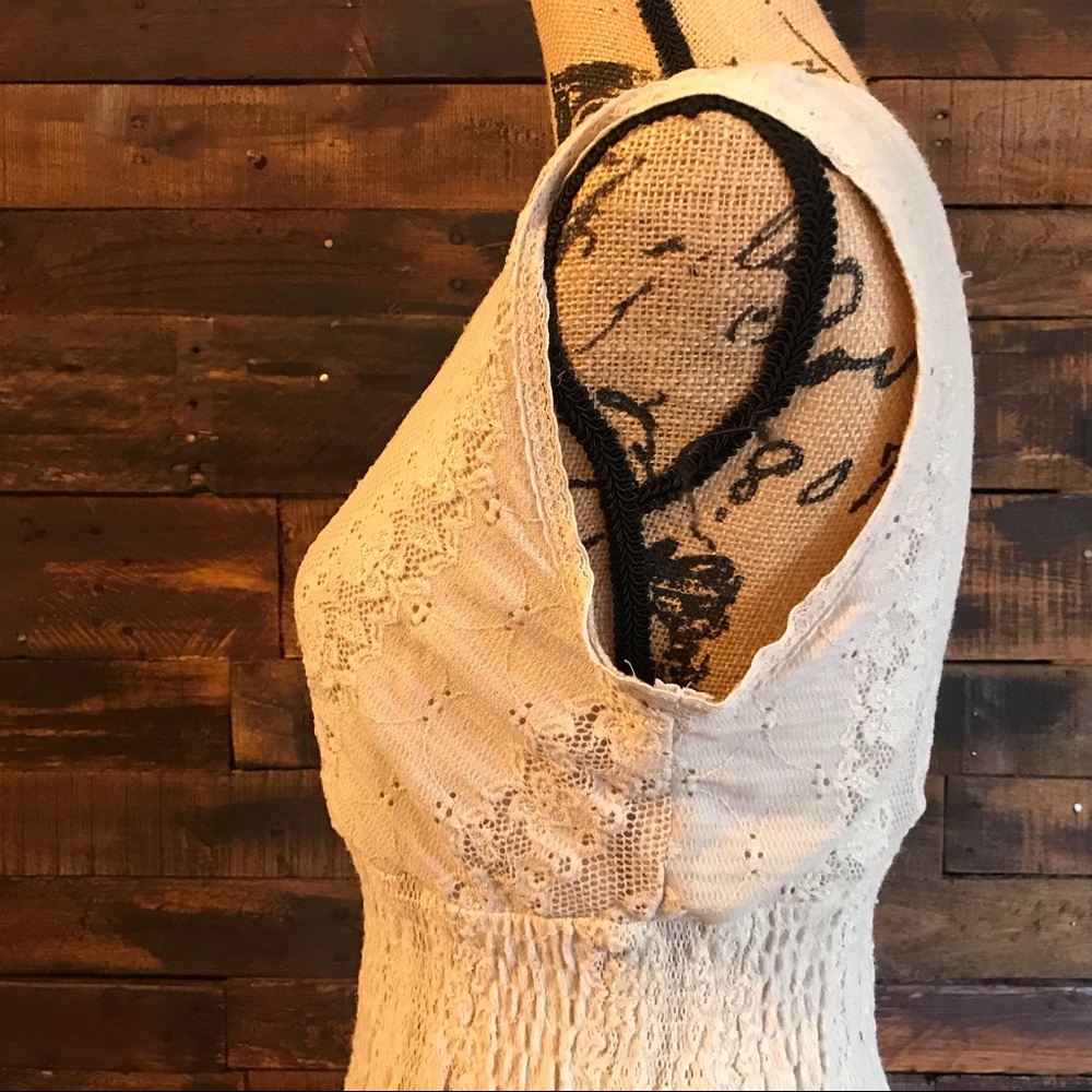 Rabbit Designs Dress - Picture 4 of 8